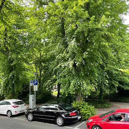 Park-Apartment *